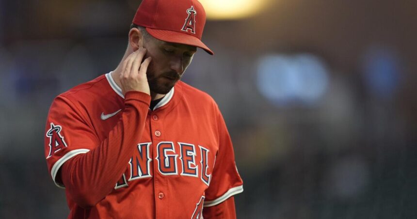 Griffin Canning has bad night as Angels lose to Twins