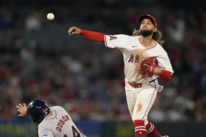 Angels lose to Yusei Kikuchi and Astros without showing their offensive prowess