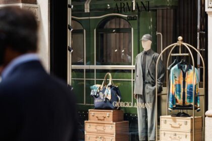 Why did Jolio Alanai end up abandoning 50 years of independence at his ultimate will?