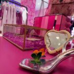 How to pause before purchasing impulses caused by social media