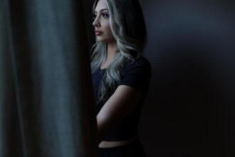 They met at the festival. He was a sheriff's deputy -- and her lawsuit alleges