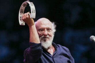 Greek singer-songwriter Dionysis Savvopoulos will be buried in a state funeral.