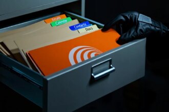 One click allows you to turn Perplexity's Comet AI Browser into Data Thief