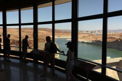 Millions rely on the decline in the Colorado River, but are retained "in the darkness" for the correction, critics say