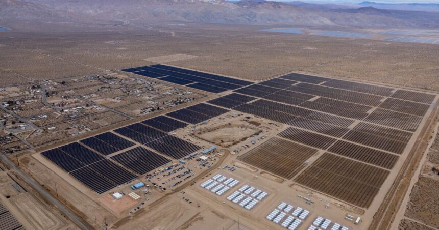 Astronomers plan to reflect sunlight on solar panels at night confuses astronomers