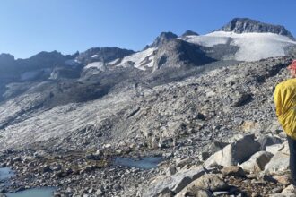 When California's glacier disappears, people will see ice-free peaks exposed for the first time in millennia
