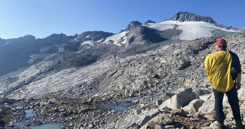 When California's glacier disappears, people will see ice-free peaks exposed for the first time in millennia
