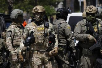 Immigration agents are raiding hospitals and clinics in California. Could a new state law prevent that?