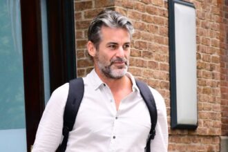 How old is Jim Curtis? How old is Jennifer Aniston's boyfriend?