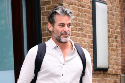 How old is Jim Curtis? How old is Jennifer Aniston's boyfriend?