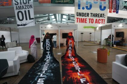 Dispute over phasing out fossil fuels disrupts UN climate change negotiations, with extensions expected