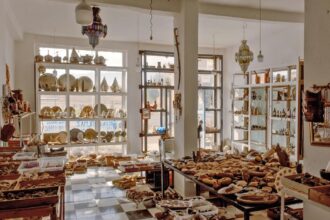 Riches from space lure meteor hunters to the Sahara Desert