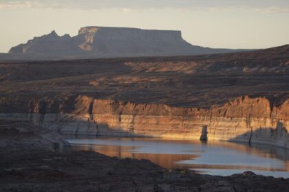 Trump administration seeks agreement among Western states on shrinking Colorado River