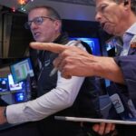 Wall Street stocks rise as AI stocks start to rise again