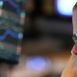 Stock prices rise in response to Fed interest rate cuts, raising expectations for further interest rate cuts